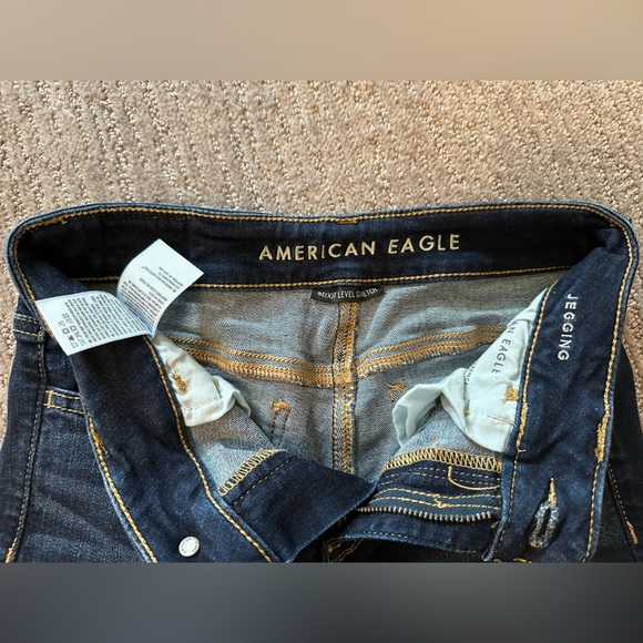 American Eagle Dark Wash Jegging - Picture 5 of 6